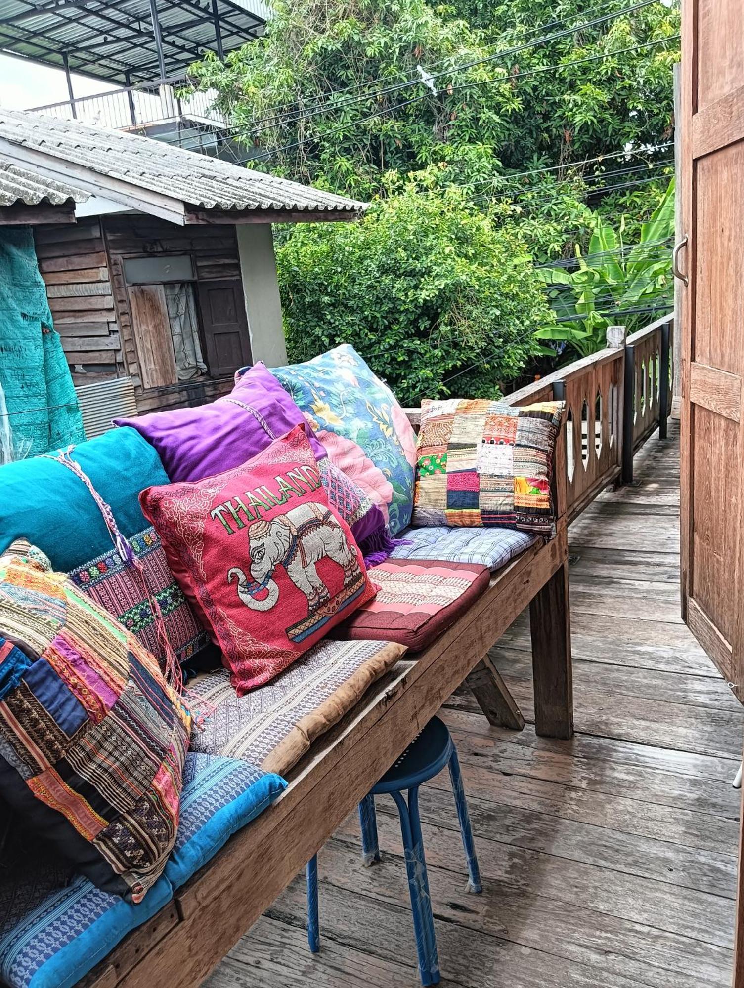 Huen Chiang Man Hostel (Adults Only) Chiang Mai Exterior photo